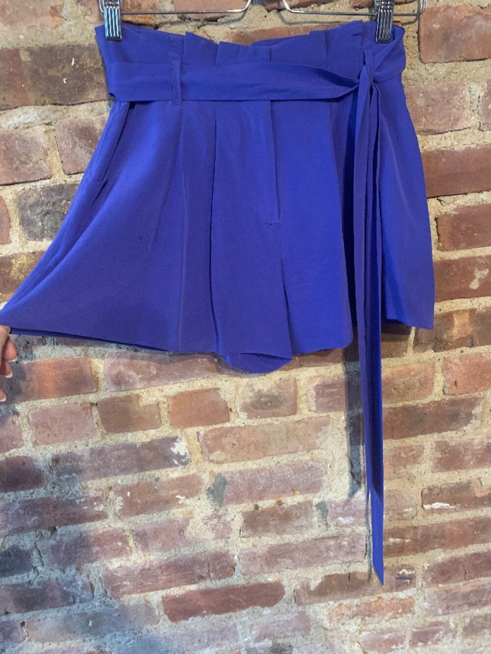 Juicy Couture Indigo 100% Silk High-waisted lightweight Shorts W/ BELT